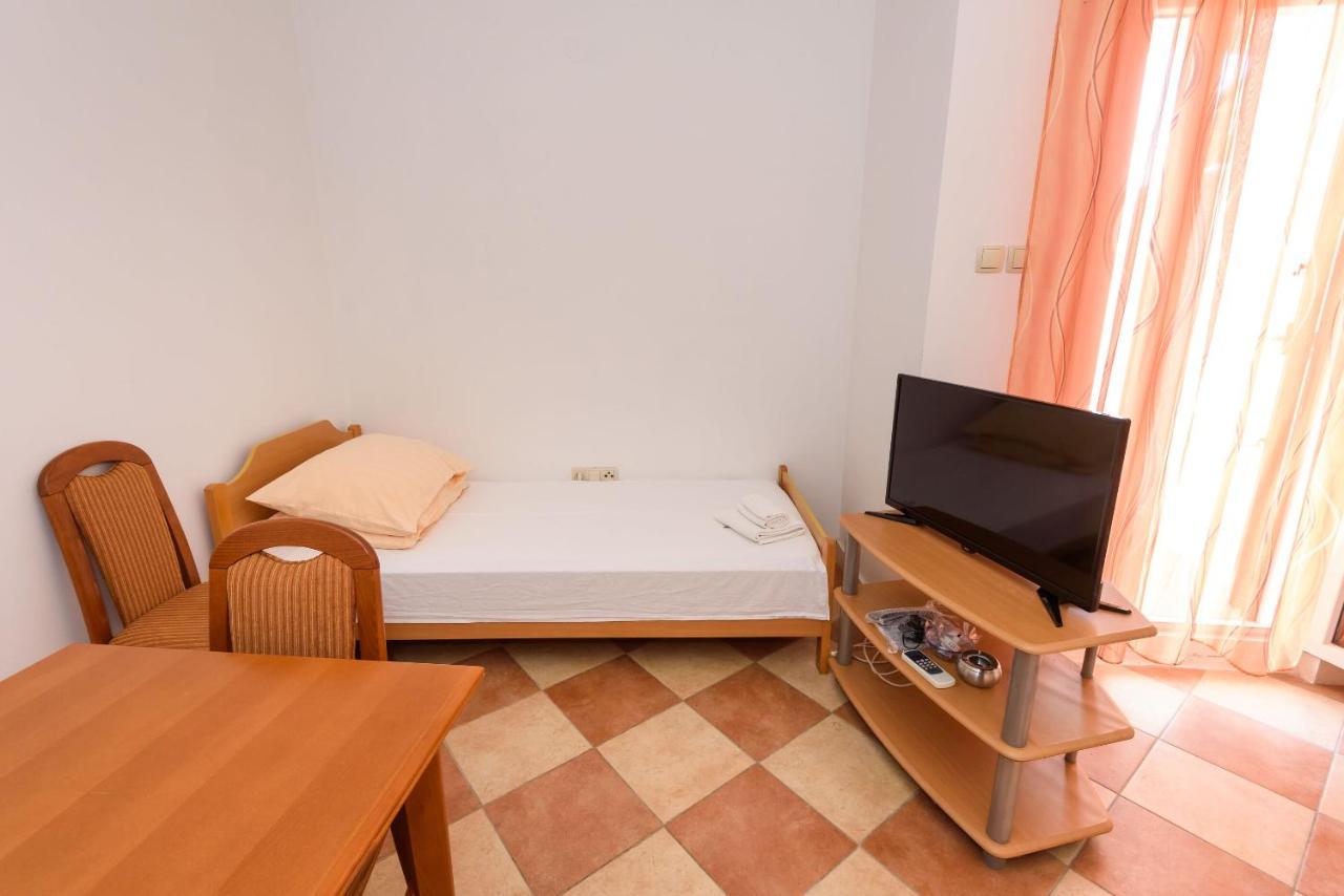 Apartments Zdravko Klek Kültér fotó